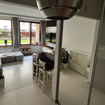 Panoramiczne Studio Z Widokiem Na Ogrod Apartament Poznań